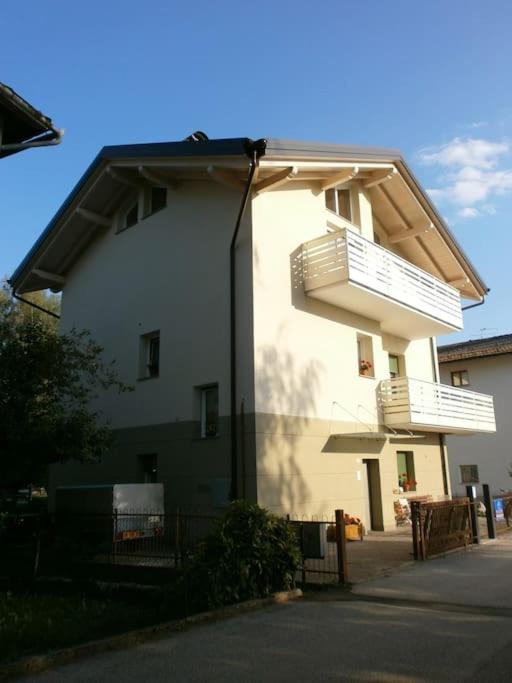 Apartment Luminoso, Giardino, Vista Dolomiti. Baselga di Pine